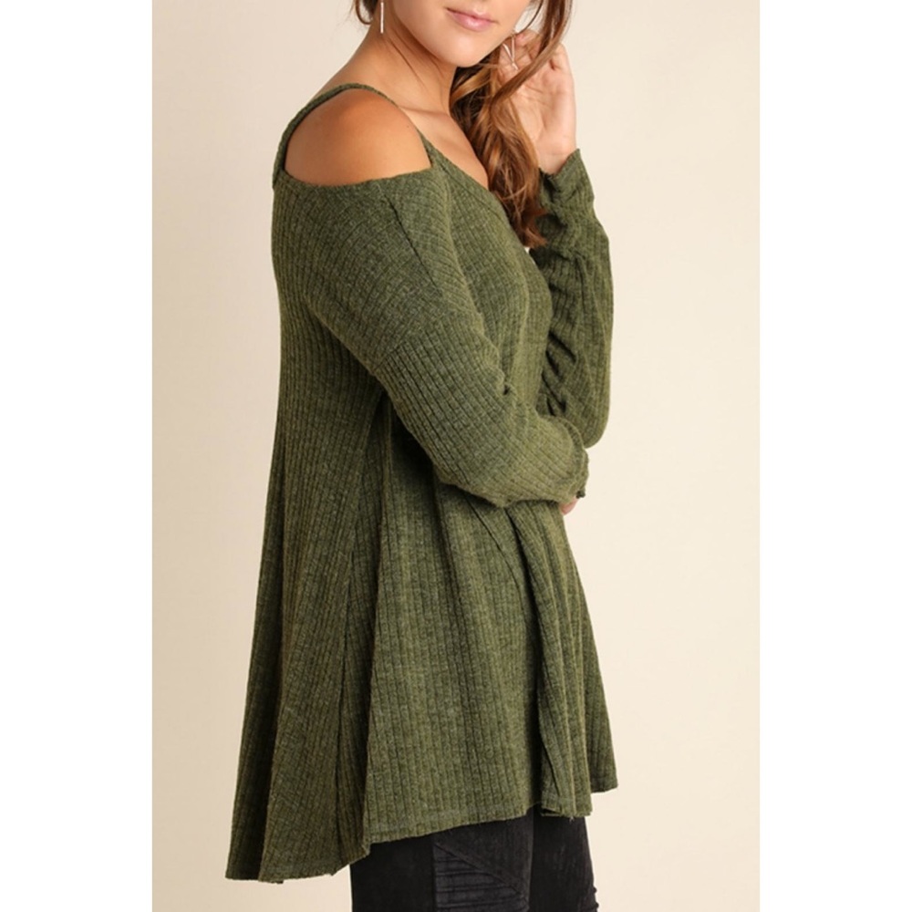 Umgee cold shoulder rubbed sweater long green